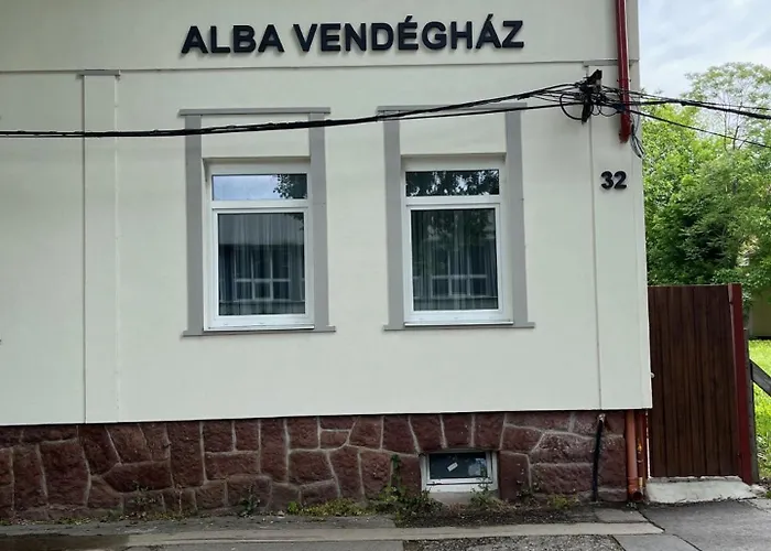 Alba Vendeghaz بيت ضيافة